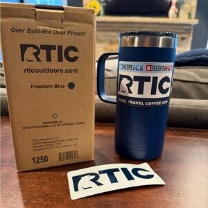 NEW in box Rtic 💙 Freedom Blue 💙 16 oz travel tumbler spill proof dishwasher ok
